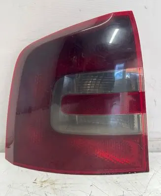 Skoda Octavia Mk2 (1Z) Rear/tail lights 1Z9945
