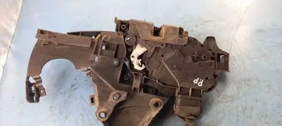 Volvo V50 Front door lock