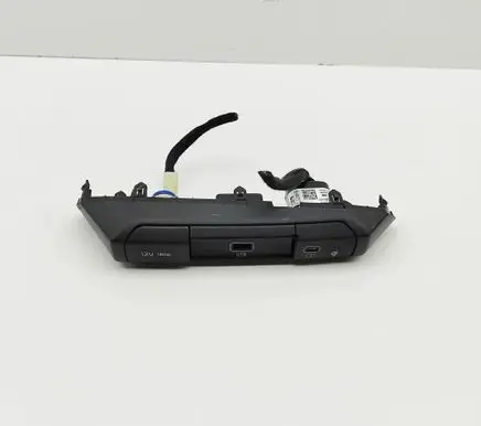KIA Niro USB socket connector 84745AT900 96125AT000