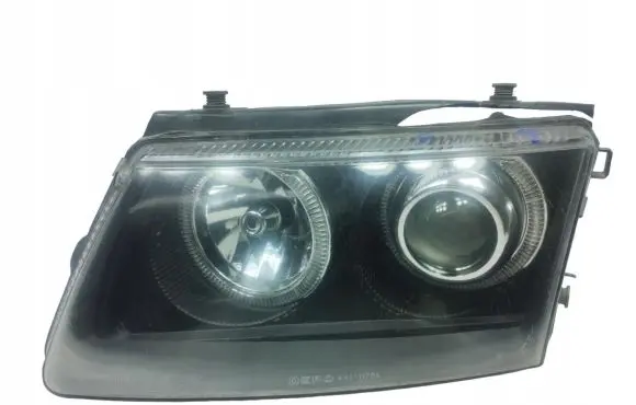 Volkswagen PASSAT B5 Headlight/headlamp