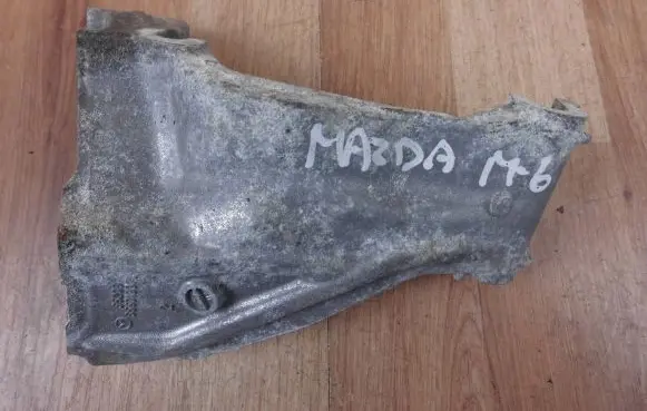 Mazda CX-3 Generator/alternator bracket S55018371