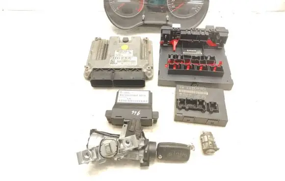 Engine ECU kit and lock set