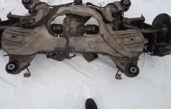 Land Rover Range Rover L405 Rear axle beam with reductor 4058520214
