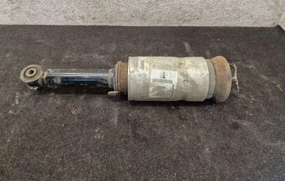 Land Rover Discovery 4 - LR4 Front shock absorber/damper AH2218B036AB
