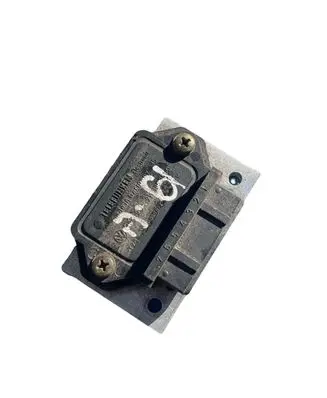 Volkswagen Golf II Ignition amplifier control unit 7654321