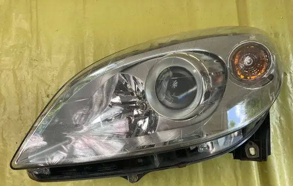 Mercedes-Benz B W245 Headlight/headlamp A1698207961