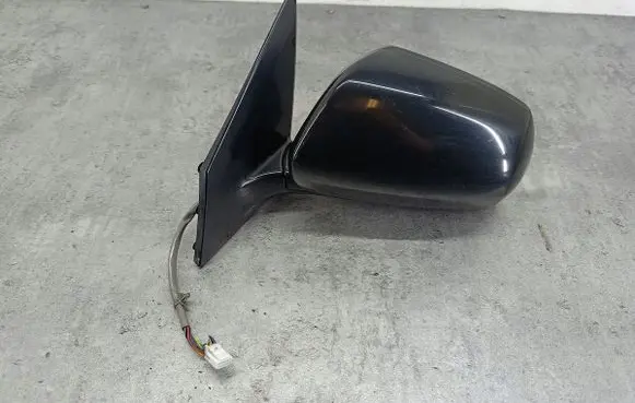 Nissan Murano Z50 Front door electric wing mirror