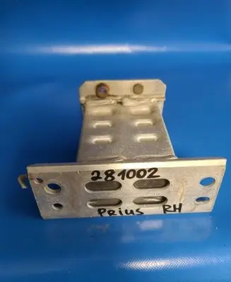 Toyota Prius (XW30) Front bumper cross member 5701347040