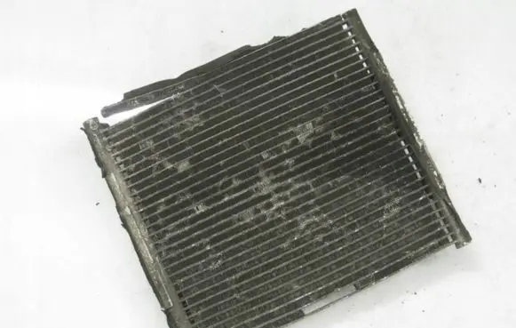 Honda Civic A/C cooling radiator (condenser)