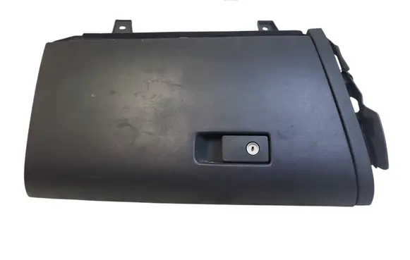 Glove box