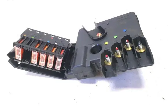 Mercedes-Benz E W211 Fuse module A2115461141