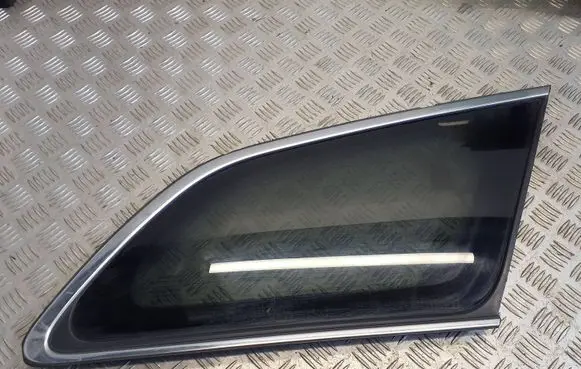 Rear side window