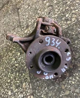 Citroen C3 Front wheel hub