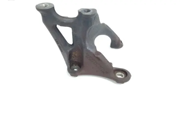 Citroen DS5 Engine mounting bracket 9687262980