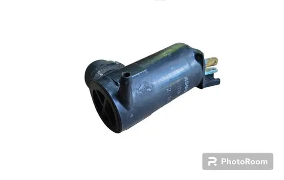 Mitsubishi Pajero Windscreen/windshield washer pump 8603101260