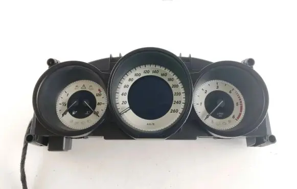 Mercedes-Benz CLS C218 X218 Speedometer (instrument cluster) A2189006804 2189015900 2129026108