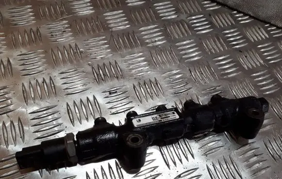 Ford Fiesta Fuel main line pipe 51HP0101 5WS40006 9642503380