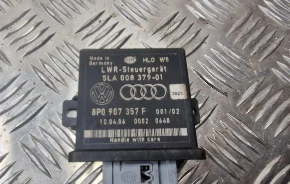 Audi A6 S6 C6 4F Light module LCM 8P0907357F