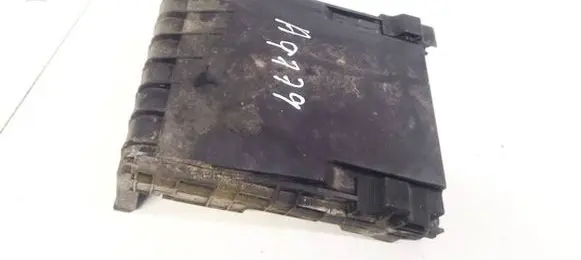 Skoda Octavia Mk2 (1Z) Battery box tray 1K0937132F