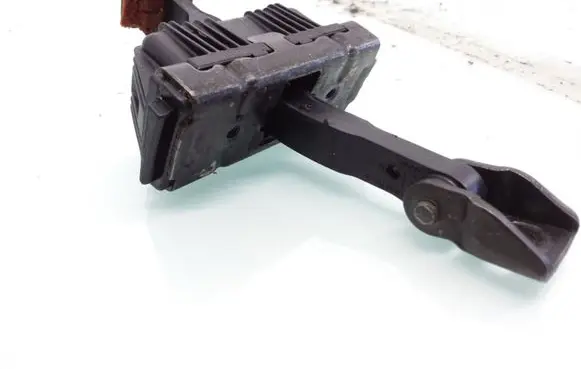 BMW X5 E53 Front door check strap stopper 8402502