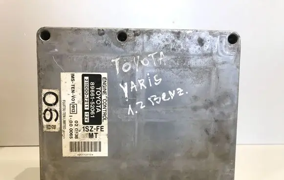Toyota Yaris Engine control unit/module 2110007211 8966152061