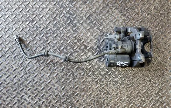 BMW 2 F44 Rear brake caliper 6883027