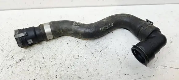 Volvo V40 Engine coolant pipe/hose 31319129