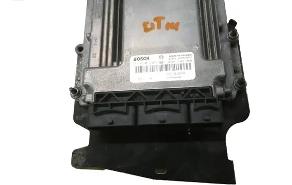 Renault Megane III Engine control unit/module 237102460R 0281019075 237101074R