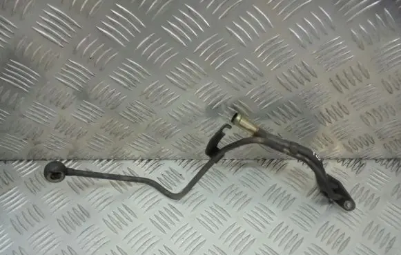 Toyota Avensis T250 Oil cooling pipe 