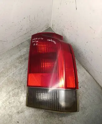 Volvo V70 Rear/tail lights 9154498