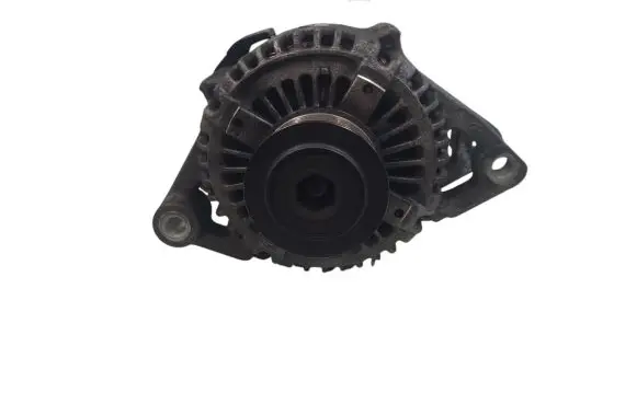 KIA Sorento Generator/alternator 373004A300 021319212