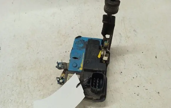 Volvo S80 Front door lock 9141701