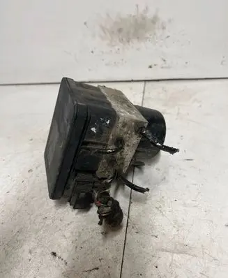 Volkswagen Golf IV ABS Pump 1C0907379C 00006061D3 10096003173