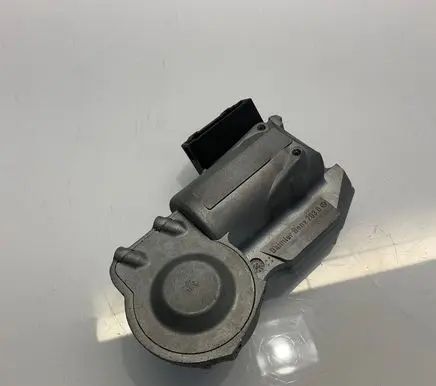 Mercedes-Benz E W211 Steering wheel lock A2034621130 872003 2034621130