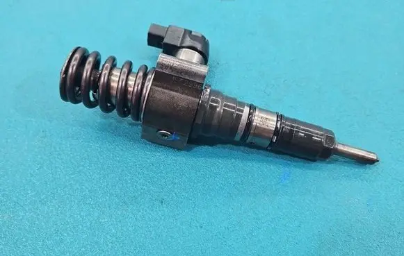 Volkswagen PASSAT B6 Fuel injector 03G130073S IMPRK1552996