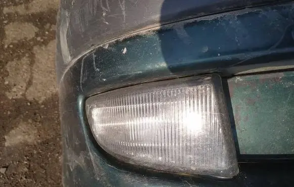 Toyota Avensis T220 Front fog light