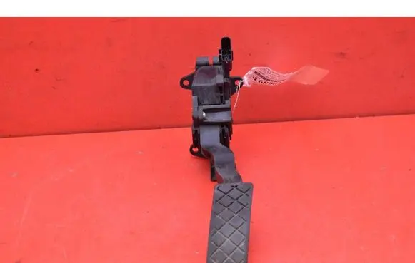 Skoda Fabia Mk1 (6Y) Accelerator throttle pedal 6C1723503D