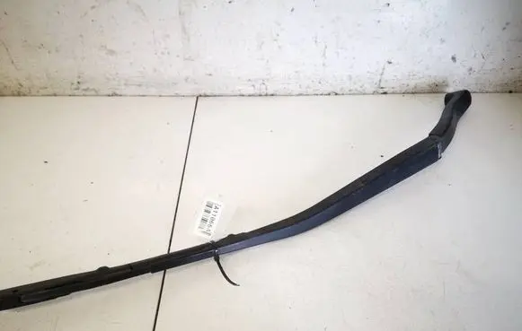 Subaru B9 Tribeca Front wiper blade arm 