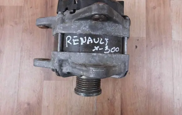 Nissan X-Trail T32 Generator/alternator 231003624R