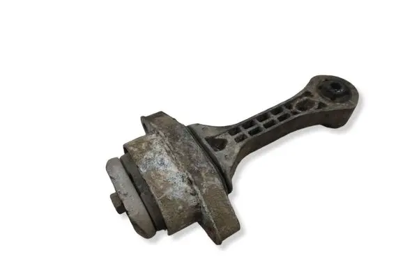 Volkswagen Golf IV Engine mount bracket 