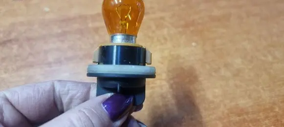 Audi A3 S3 8P Headlight/headlamp bulb PY21W