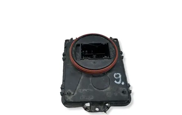 Volkswagen Golf VII Headlight ballast module Xenon 8V0907399B 2027122AA