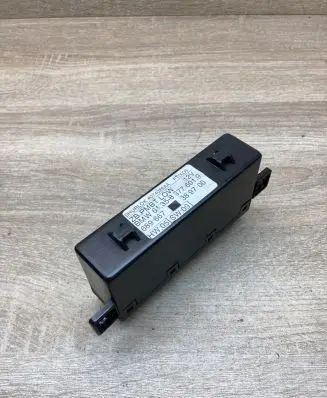 BMW 5 E39 Door control unit/module 8377601 689667
