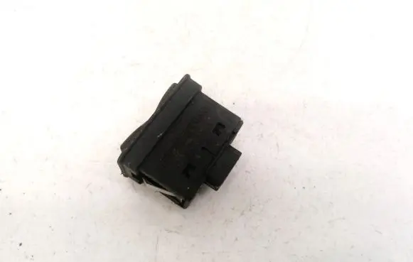 BMW 5 E39 Electric window control switch 8368974