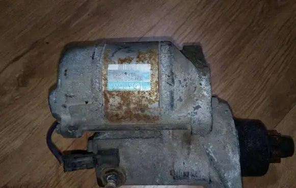 Subaru Legacy Starter motor 23300aa220 128000-8311