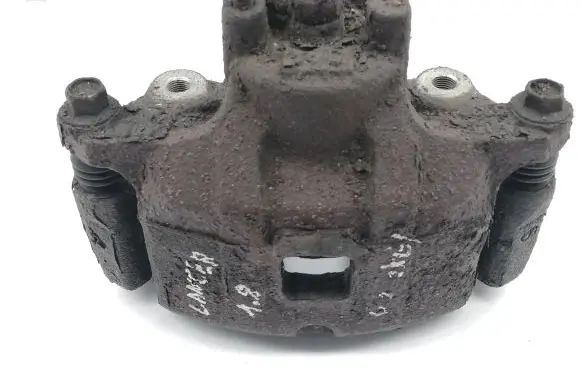 Mitsubishi Lancer Front brake caliper