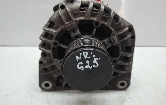 Renault Sandero II Generator/alternator S27612625 SG12B103