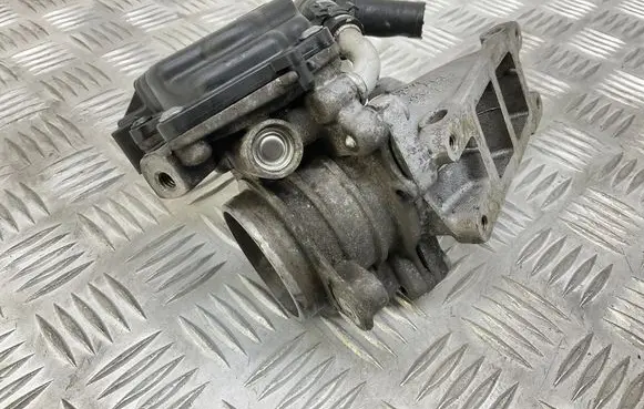 Audi Q3 8U Throttle valve 04L128059AA