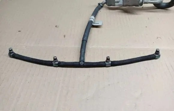 Suzuki SX4 S-Cross Fuel injector supply line/pipe 