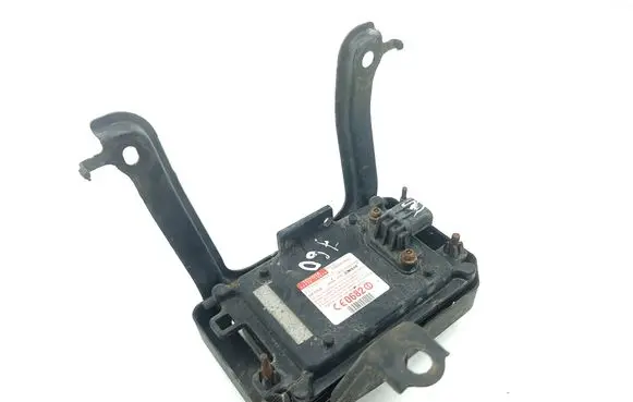 Lexus GS 300 350 430 450H Distronic sensor radar 8821030080